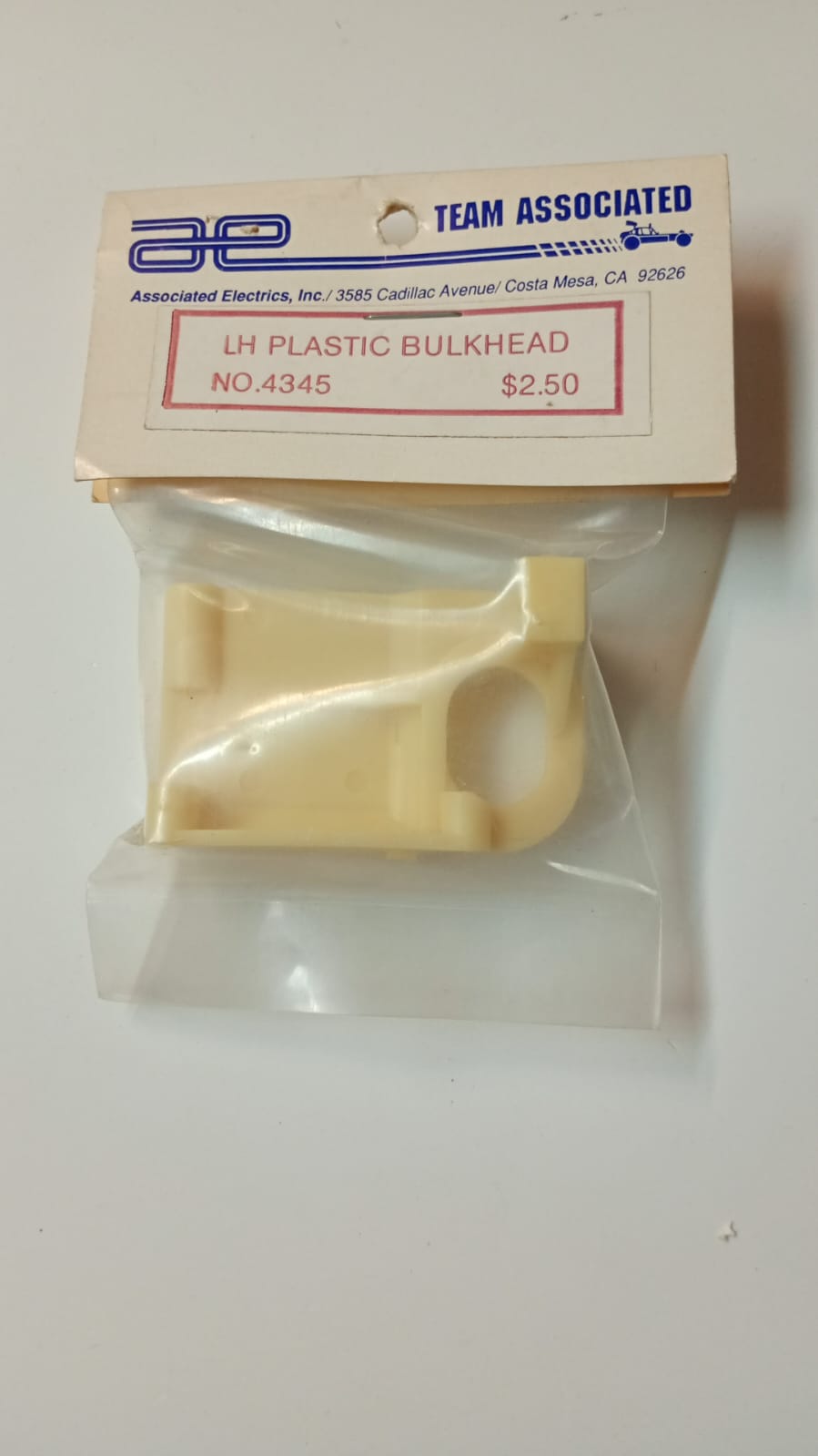 Team Associated 4345 LH Plastic Bulkhead - Ricambio Auto RC